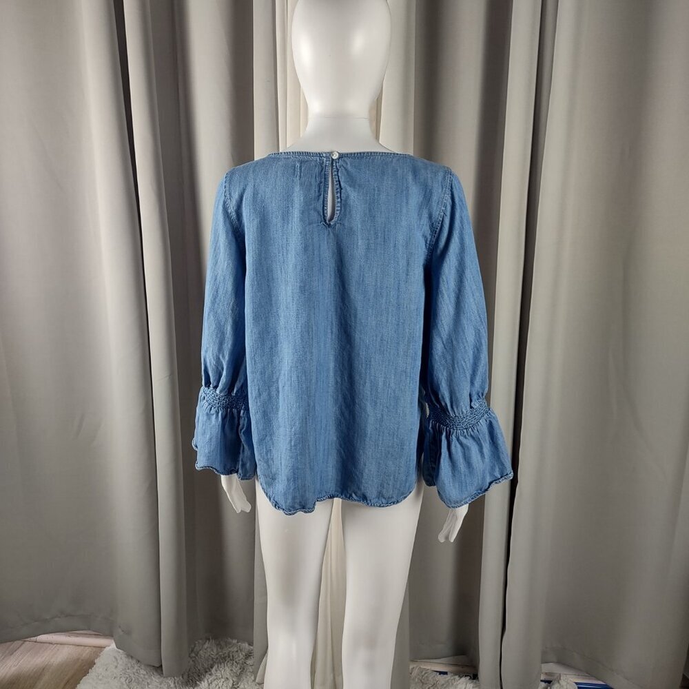 GAP 1969 Women's Chambray Lyocell Bell Sleeve Blouse Blue Smocked Size Medium - Picture 3 of 12